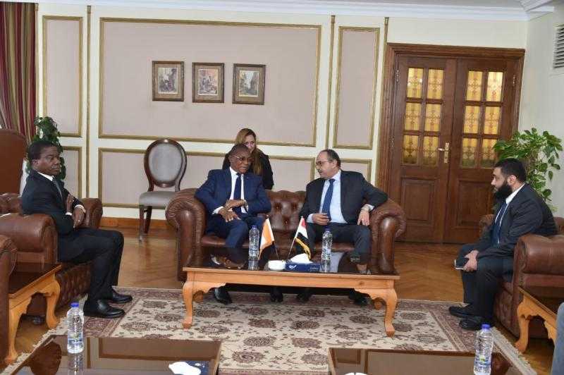رئيس المقاولون العرب يستقبل وزير الإسكان الإيفواري