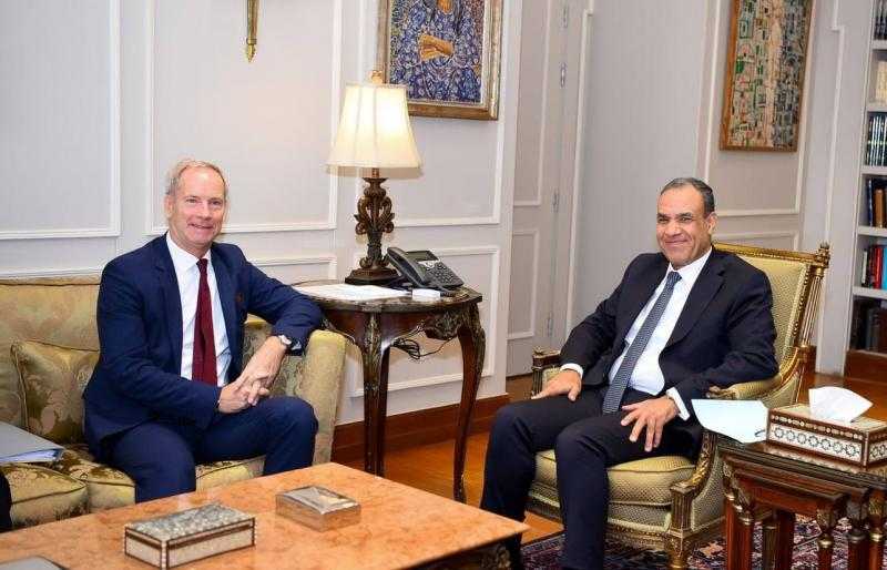 وزير الخارجية يستقبل الممثل الخاص للاتحاد الأوروبي لحقوق الإنسان