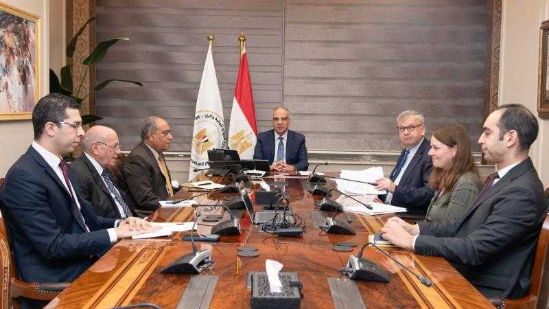 وزير الري يلتقى السفير الألماني بالقاهرة لبحث تعزيز التعاون والقضايا الإقليمية فى مجال المياه