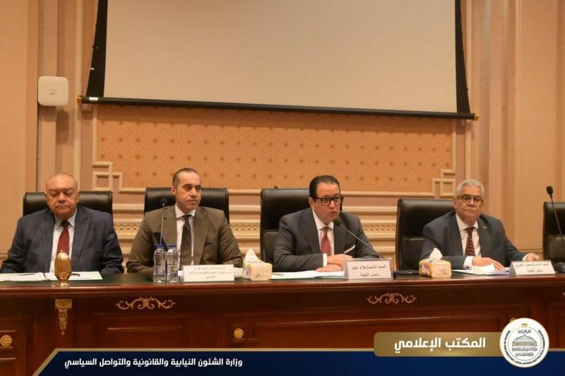 وزير الشئون النيابية يشارك باجتماع لجنة النقل والمواصلات بمجلس النواب