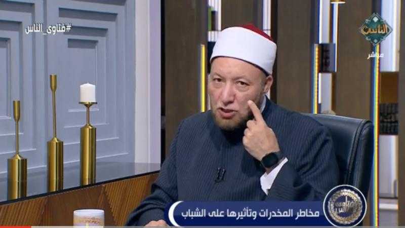 أمين الفتوى يطالب الآباء بمراقبة سلوك أبنائهم ومعرفة أصدقائهم.. فيديو