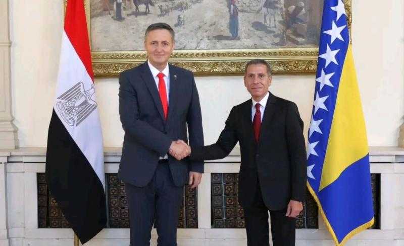 السفير المصري في سراييفو يقدم أوراق اعتماده إلى رئيس مجلس رئاسة البوسنة والهرسك