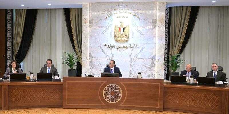 رئيس الوزراء يوجه بالاستمرار في تنفيذ برنامج الطروحات الحكومية لتعزيز مشاركة القطاع الخاص بالأنشطة الاقتصادية