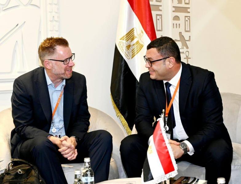 وزير الإسكان يلتقى بعثة البنك الدولي لمناقشة المؤشرات الخاصة بالمبادرة الرئاسية ”سكن لكل المصريين”