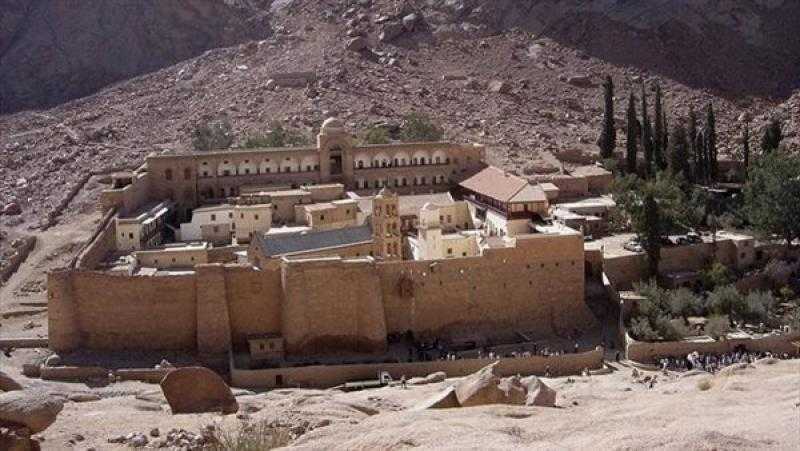 حقيقة إزالة دير سانت كاترين بسبب مشروع التجلي الأعظم.. محافظ جنوب سيناء يرد
