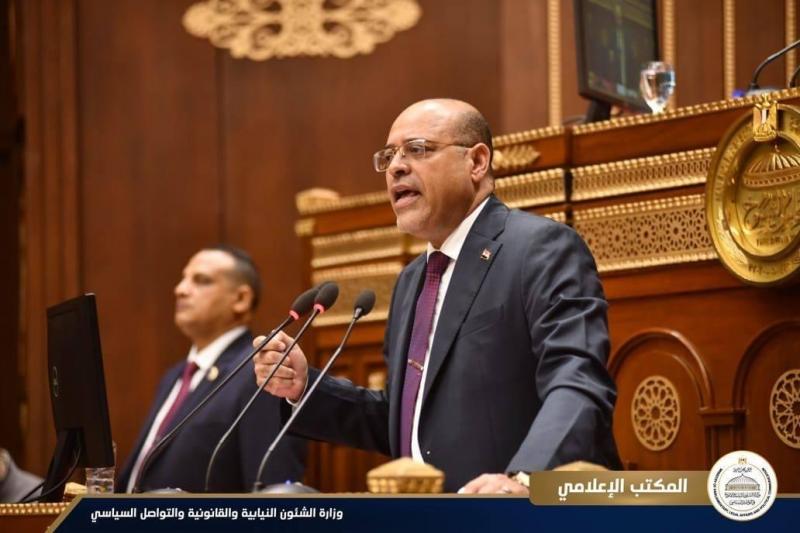 ”وزير العمل”: المشروعات القومية تساهم في خفض البطالة إلى 6.5%