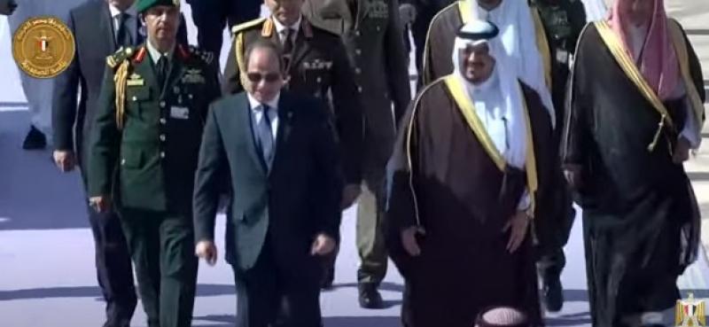 الموقع الرئاسي ينشر فيديو وصول الرئيس السيسي للسعودية للمشاركة في القمة العربية الإسلامية غير العادية