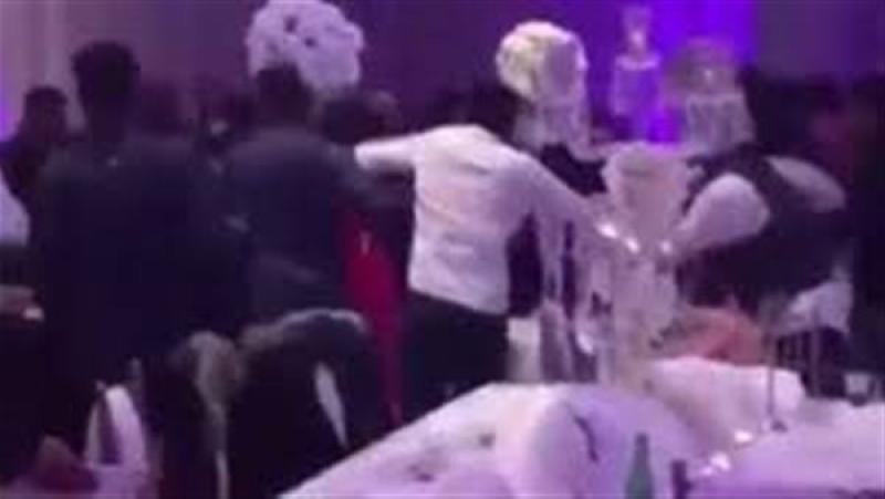 وفاة شخص في خناقة بسبب معاكسة سيدتين بحفل زفاف بالإسكندرية