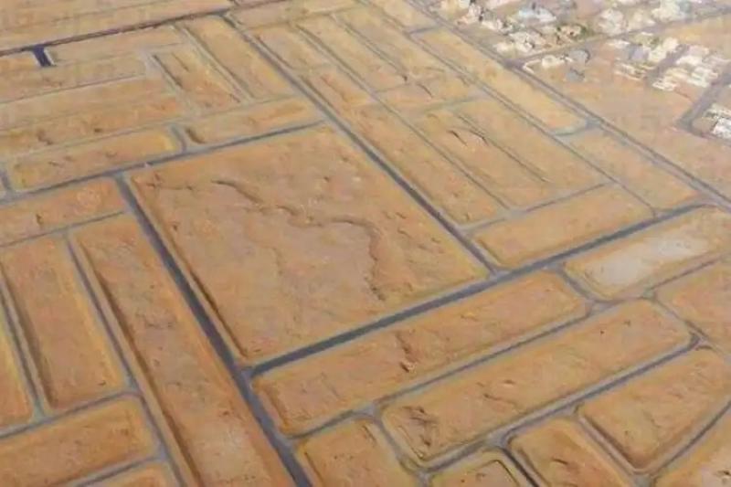بدء تسليم أراضى بيت الوطن للعاملين بالخارج بمدينتى العبور و15 مايو.. الأحد