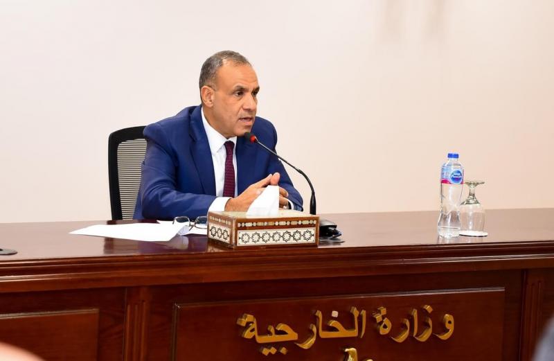 وزير الخارجية والهجرة يلتقي مع أعضاء السلك الدبلوماسي والقنصلي من الدرجات الحديثة والمتوسطة