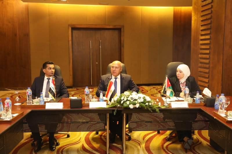 وزير النقل: نقلة نوعية كبيرة يشهدها أسطول شركة الجسر العربي للملاحة