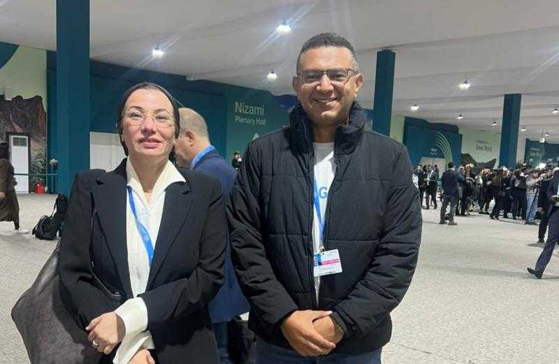 وزيرة البيئة تلتقي المغامر المصري على عبده في باكو
