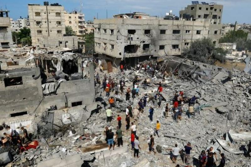 الجارديان: منظمات الإغاثة تتهم إسرائيل بتجاهل مطالب واشنطن بتحسين الوضع الإنساني الكارثي في غزة