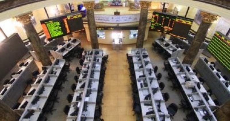 صعود 11 قطاعًا بالبورصة بجلسة الخميس على رأسها ”التجارة” بنسبة 4.7%