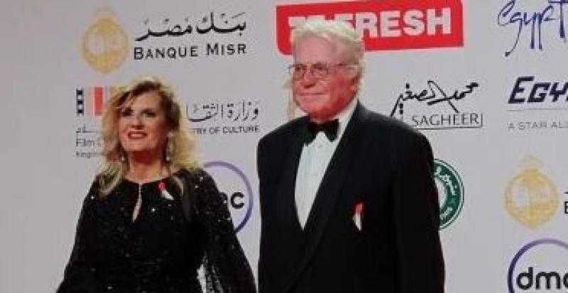 حسين فهمي: مهرجان القاهرة السينمائي منصة عالمية لدعم القضية الفلسطينية