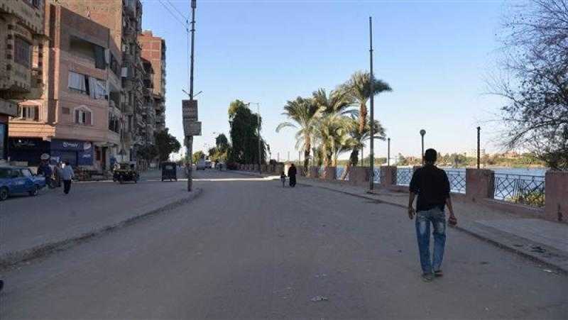 محافظ أسيوط: إزالة تراكمات القمامة والمخلفات بالبر الأيمن لترعة الملاح وشوارع منطقة السادات