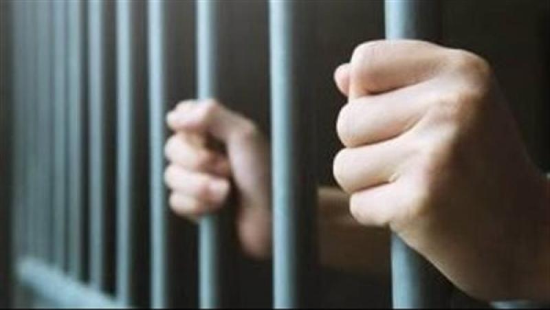 حبس المتهم بقتل صديقه بسبب خلافات بينهما في القليوبية