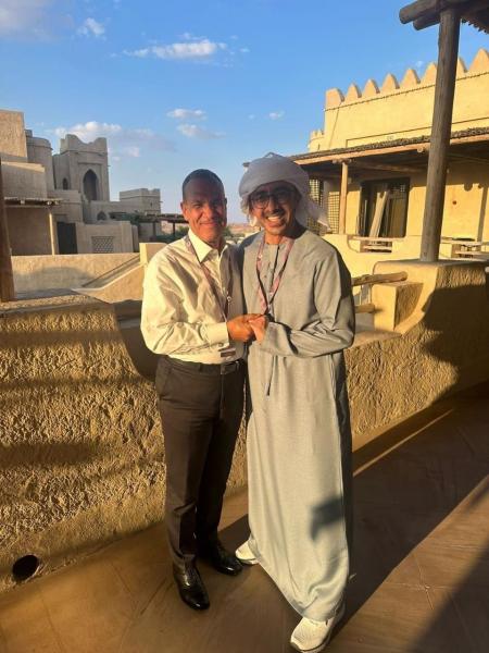 وزير الخارجية يعقد لقاءً مع نظيره الإماراتي