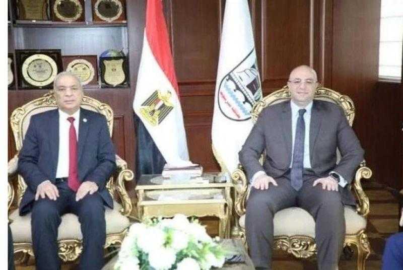 محافظ بني سويف يستقبل رئيس هيئة النيابة الإدارية