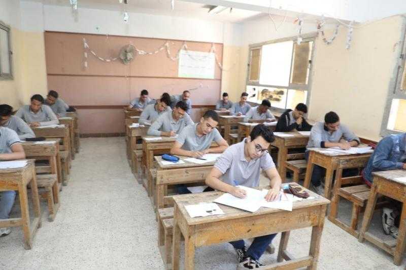 المديريات التعليمية: درجات تقييم شهر نوفمبر تضاف لمجموع الطالب