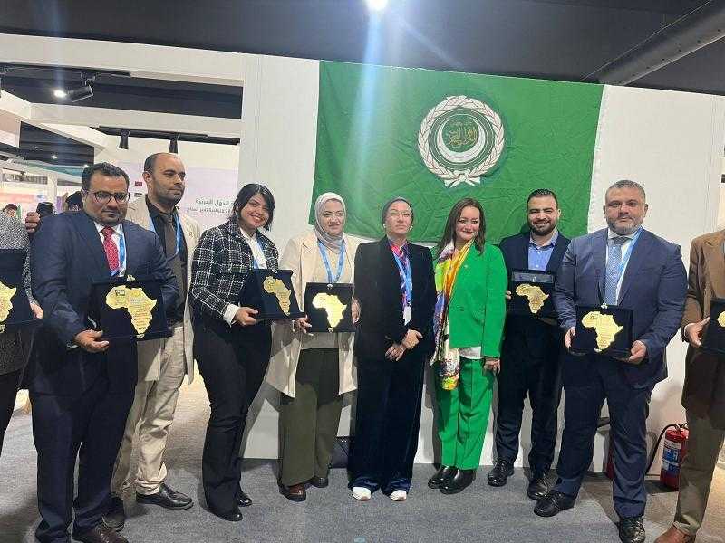 وزيرة البيئة تشارك في احتفالية توزيع جوائز Africa Grows Green Awards.. صور