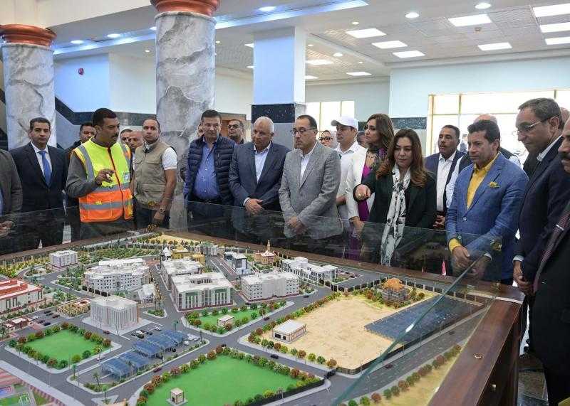 رئيس الوزراء يتفقد ”العاصمة الإدارية الجديدة” لمحافظة الوادى الجديد.. صور