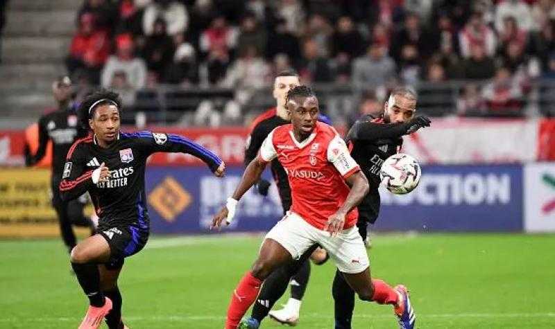 أولمبيك ليون يتعادل مع ريمس في الدوري الفرنسي