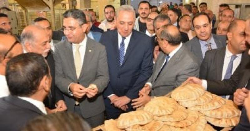 خط أحمر
