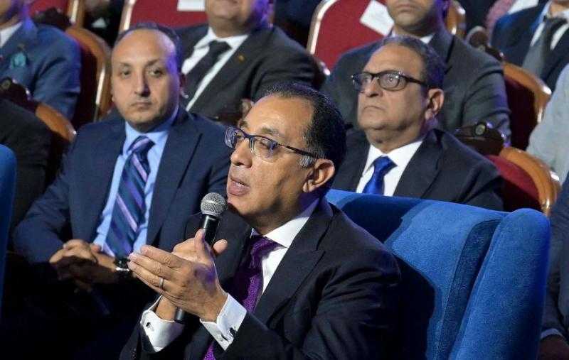 رئيس الوزراء يؤكد أن تعميق الصناعة في مصر هو شاغل الحكومة الأول