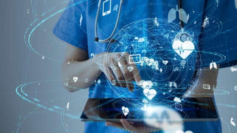 ”التحول الرقمي” يسهم في تطور المنظومة الصحية وتقديم خدمات طبية ”بدون مشقة”