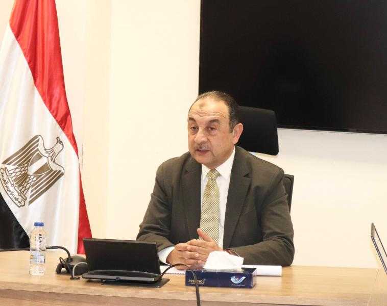 وزير قطاع الأعمال يتابع الموقف التنفيذي لمشروعات قطاع الصناعات المعدنية.. ويشدد على تسريع وتيرة الإنجاز