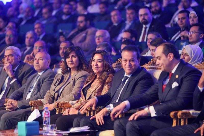 وزيرة التنمية المحلية تشهد افتتاح فعاليات الملتقى الدولي الخامس لهيئة الرعاية الصحية