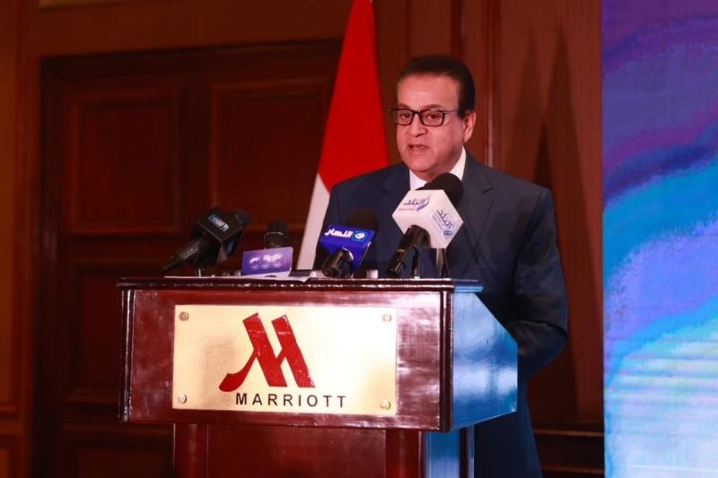وزير الصحة يشهد تدشين الاستراتيجية الوطنية لتوطين تصنيع اللقاحات في مصر