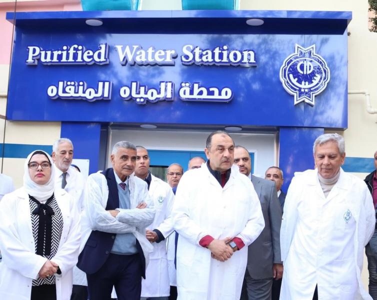 صور.. وزير قطاع الأعمال العام يتفقد تطوير شركة ”سيد” للأدوية