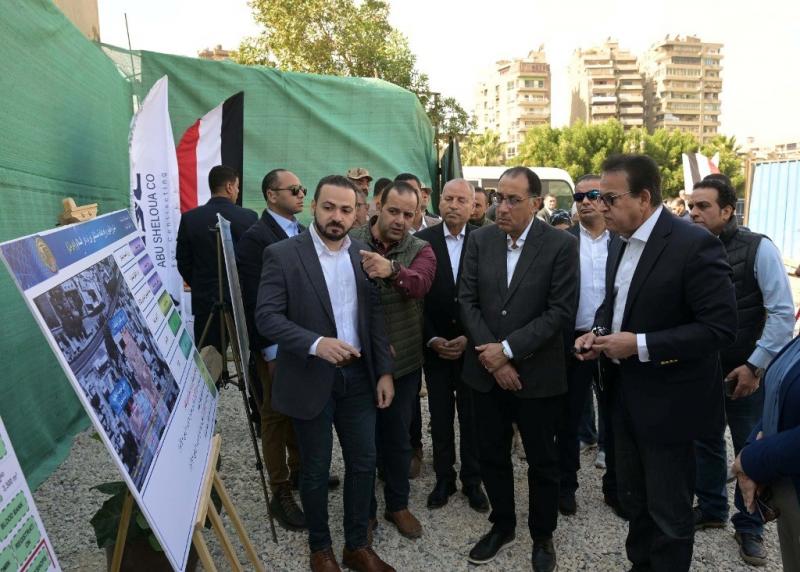 رئيس الوزراء يُتابع مشروع تطوير مستشفى أورام دار السلام ”هرمل سابقا”.. صور