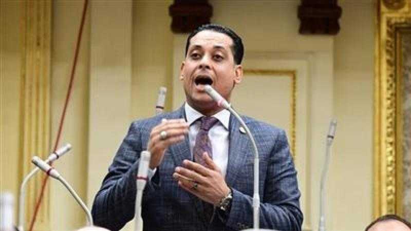 نشأت العمدة: الدولة تبذل جهودا ضخمة لتحفيز قطاع الصناعة وتوطين الصناعات المتقدمة