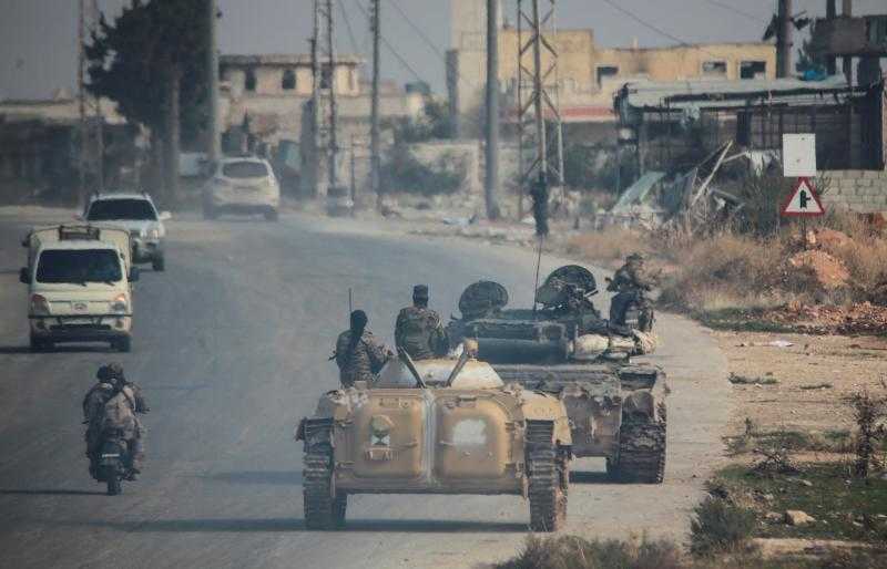انسحاب عناصر مسلحة من حلفايا شمال حماة باتجاه إدلب في سوريا