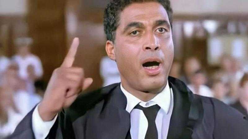 محامي أسرة أحمد زكي: قدمنا مقتنيات الراحل لوزارة الثقافة على سبيل الأمانة
