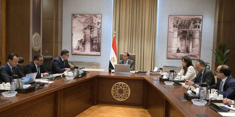 خط أحمر