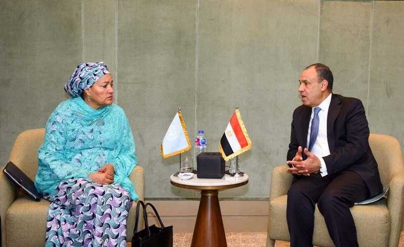 وزير الخارجية يؤكد أهمية دعم المجتمع الدولي للجهود المتواصلة لنفاذ المساعدات الإنسانية لقطاع غزة