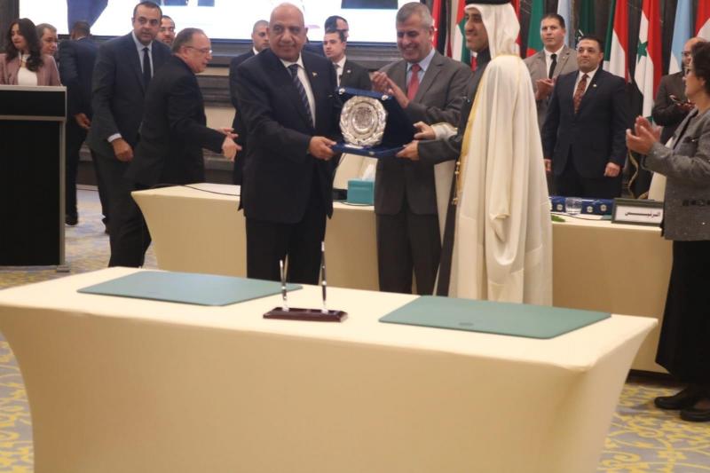 وزير الأوقاف يكرم الدكتورة مها عقل.. ويشهد مراسم تسليم إدارة مستشفى الدعاة لرئيسه الجديد