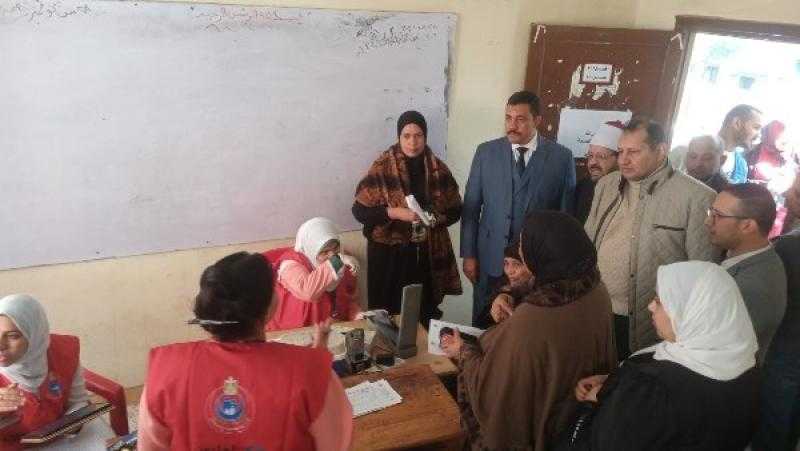 محافظ أسيوط: تنظيم قافلة طبية بمدرسة مهرات خلاف الإعدادية بنات بمركز القوصية