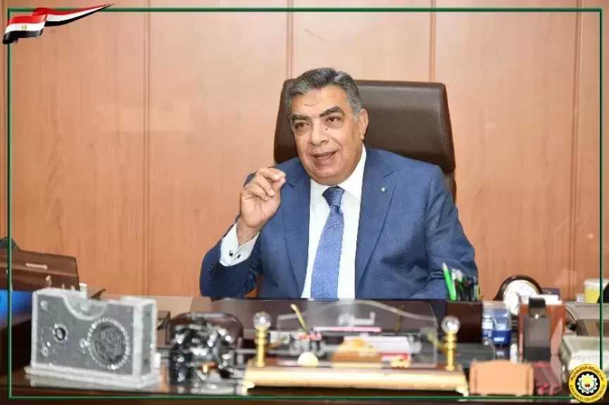 محافظ الدقهلية يتابع انتظام صرف الخبز بمخبز المحافظة بالمنصورة