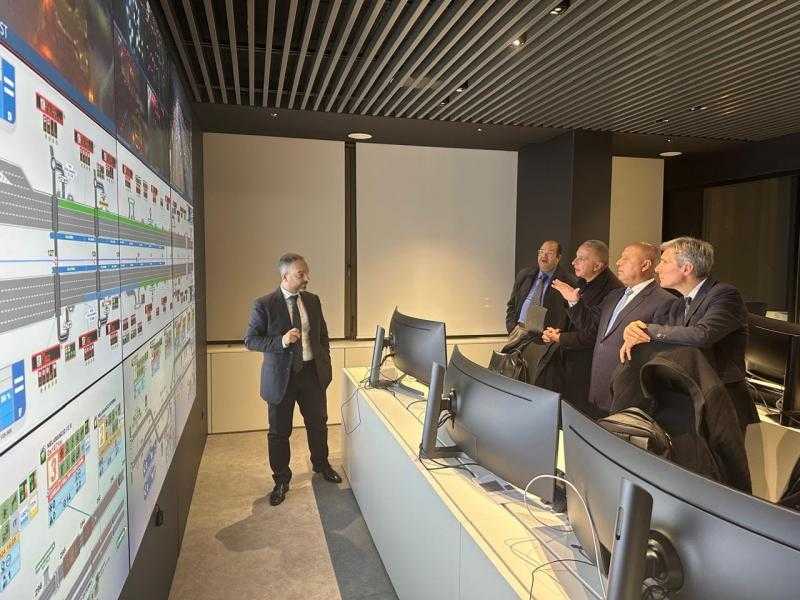وزير النقل يوجه بإنشاء مصنع لإنتاج مكونات الإشارات وأنظمة التحكم الآلي في مسير القطارات