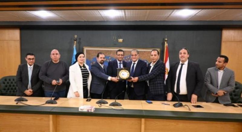 شعبة «اتصالات الصحفيين» تُكرم أسامة كمال بعد اختياره عضوا بـ«الوطنية للإعلام»