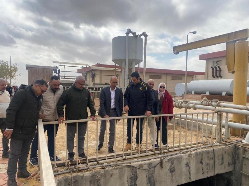رئيس جهاز القاهرة الجديدة يتفقد روافع الصرف الصحي للتأكد من كفاءتها ومجابهة حالات الطوارئ