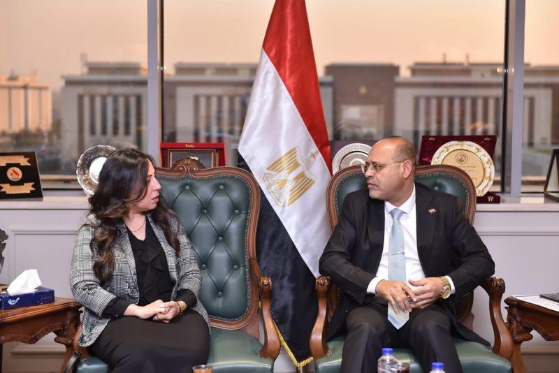 وزير العمل يلتقي وفدًا من شركة ”إبدأ لتنمية المشروعات”..وتفعيل التعاون في مجالات التدريب المهني والتشغيل