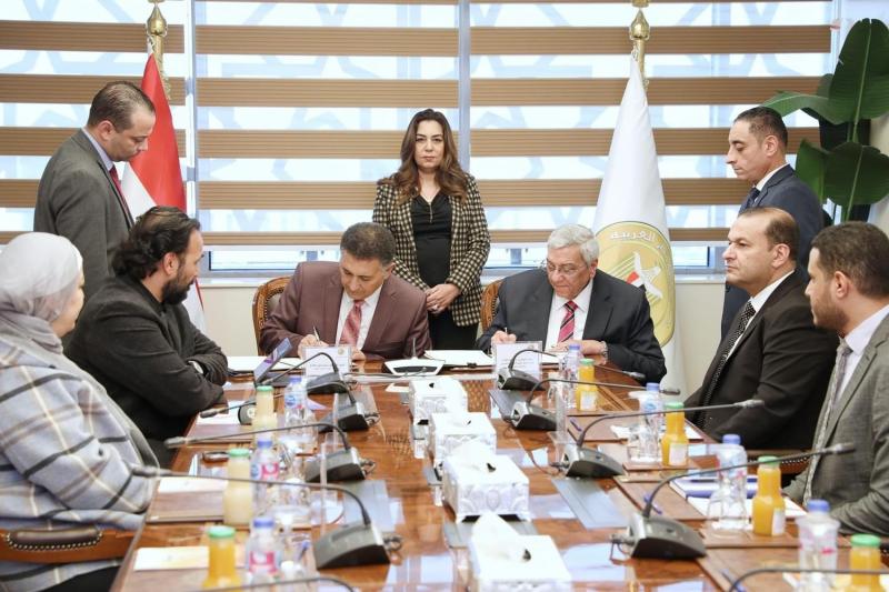 وزيرة التنمية المحلية تشهد توقيع بروتوكول تعاون مع كلية الهندسة جامعة القاهرة لتنفيذ دراسات الجدوى والإشراف على تنفيذ المشروعات