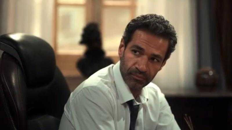 صدقي صخر يقبض على شقيق أحمد أمين في الحلقة الأولى من مسلسل النص