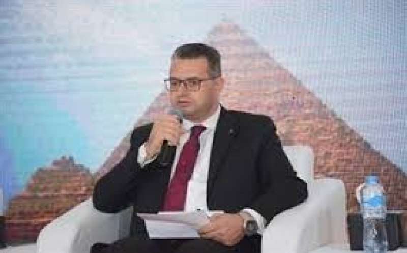 خط أحمر